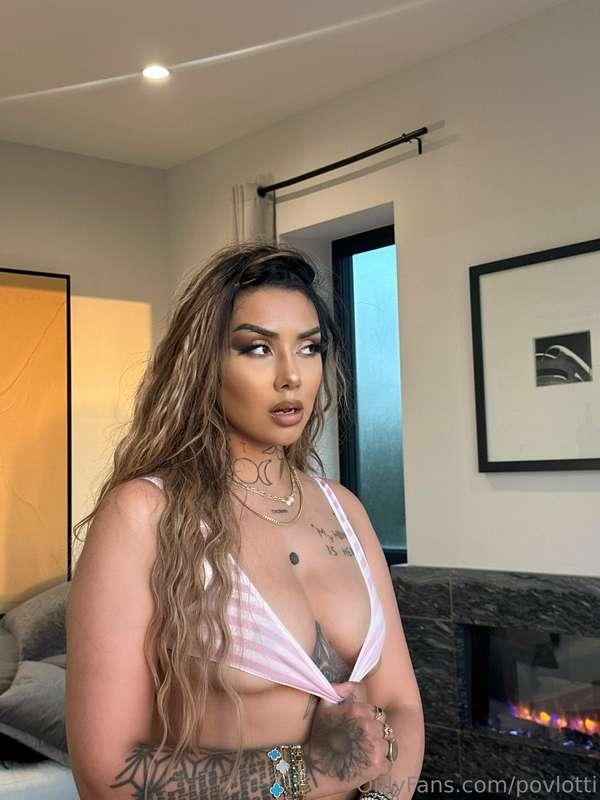 DM ME A 😈 FOR FREE NUDES( FIRST 100 PEOPLE ONLY )