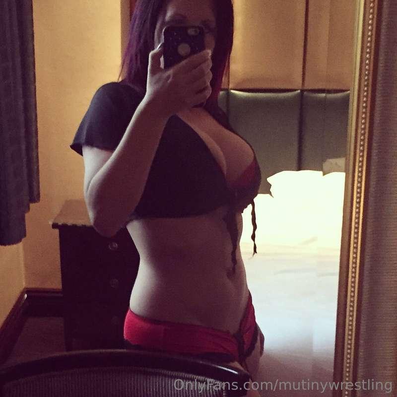 mutinywrestling image #0