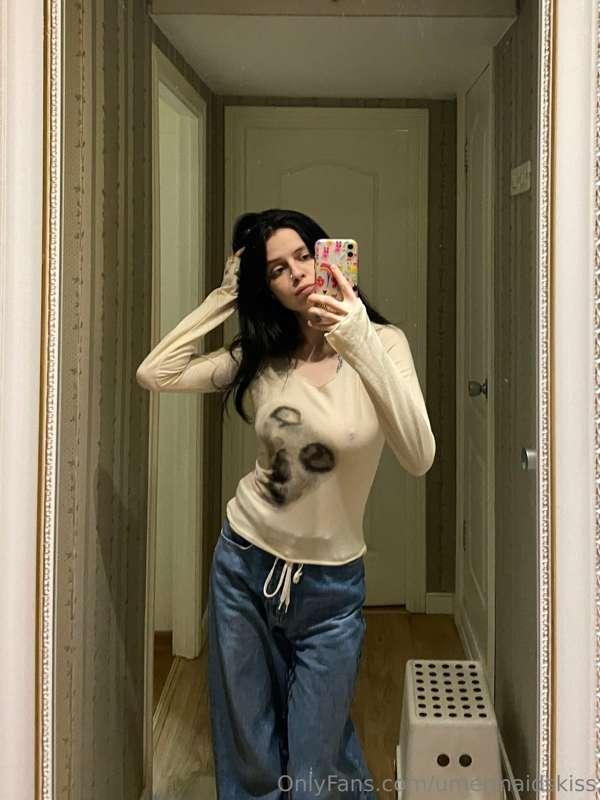 u like this top? i’m obsessed with it now