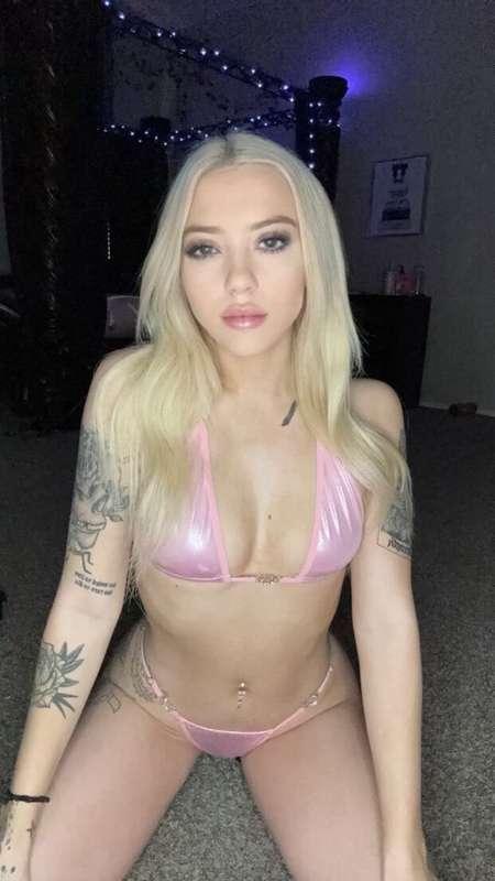 Do you wanna fuck me?🤭
