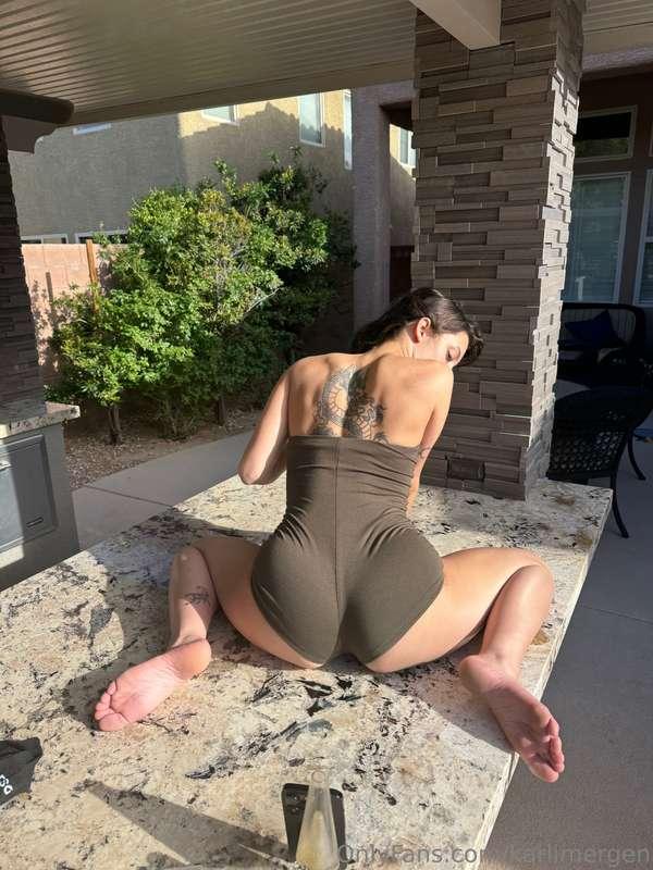 Good morning 😃 https://onlyfans.com/itskarlianne/c39