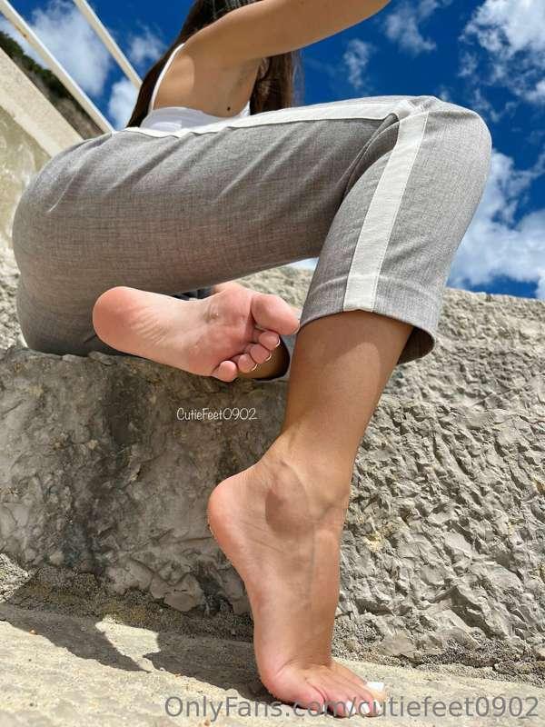 They’re ready for a massage in public 😫