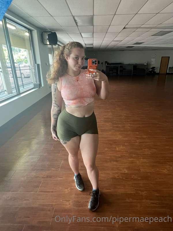 ### At the gym! 💪

ᵇᵘᵗ ⁱ ʷⁱˢʰ ⁱ ʷᵃˢ ʷᵒʳᵏⁱⁿᵍ ᵒᵘᵗ ʷⁱᵗʰ ʸᵒᵘ ⁱⁿˢ..