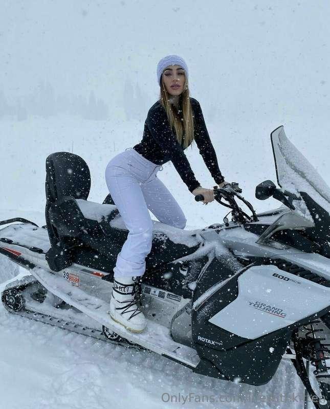 ***CAPTION THIS*** !!!