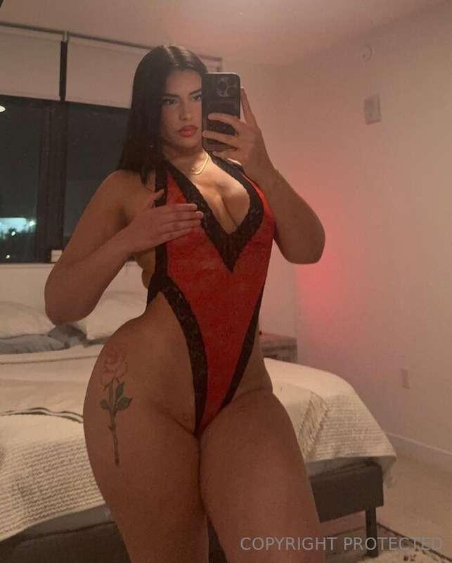 💛🔞 @cubancakesss 🔞💛👅🔥 Always up for a fun and 𝕙𝕠𝕣𝕟𝕪 adventur..