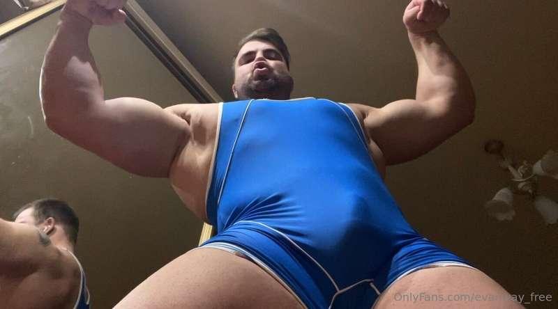 Giant style .. wrestling suit 🤼🎥Close view 😈Macro style 🔥Dee..