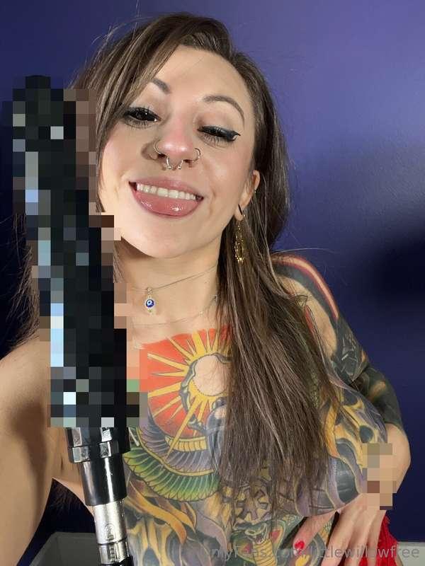 Demon Willow vs. BBC Fuck Machine 🖤