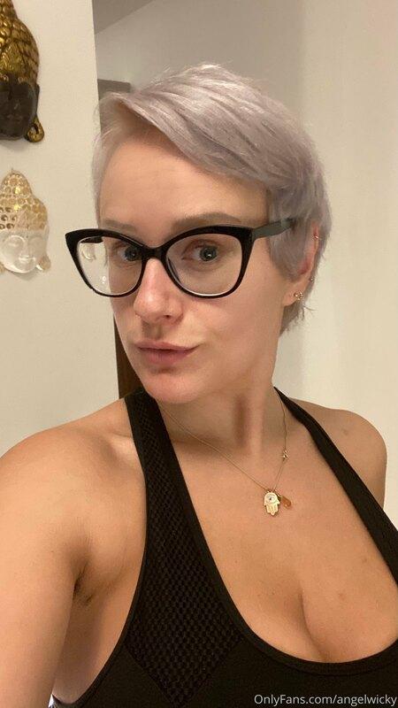 angelwicky image #3