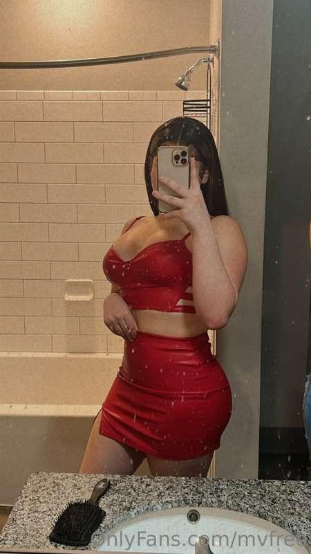 Would you take me out on a date dressed like this?