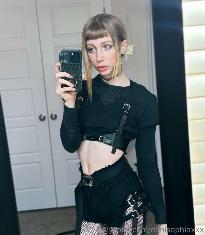 danisophiaxxx image #0