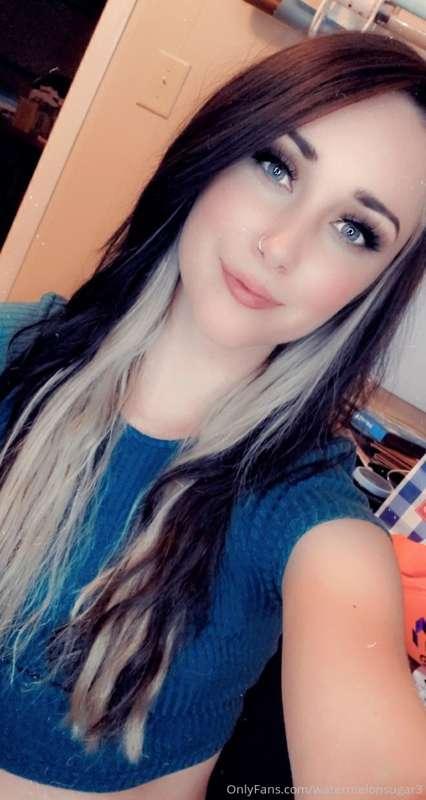 Happy Sunday 💙💙💙 Don't forget to check out my paid page for ..