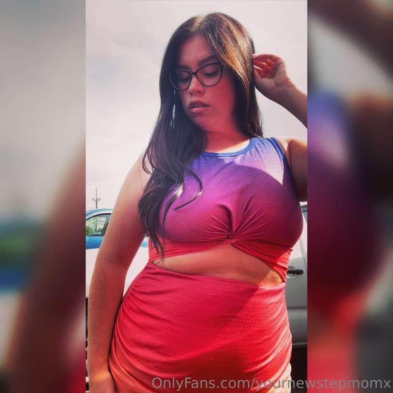 Am I wearing panties? Tip this post to find out 😈