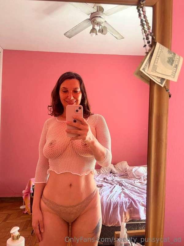 @samysamanthaAre you into a sweet mommy?@samysamantha