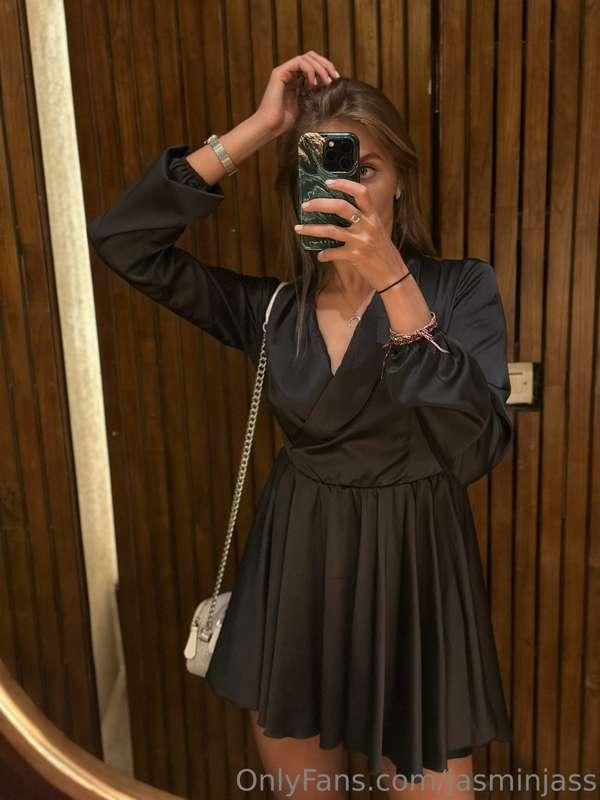 I think I need make more content with heels and elegant dres..