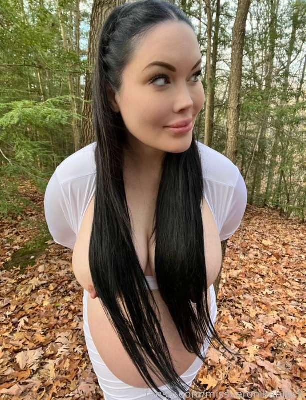 Looking cute while pregnant 🤰