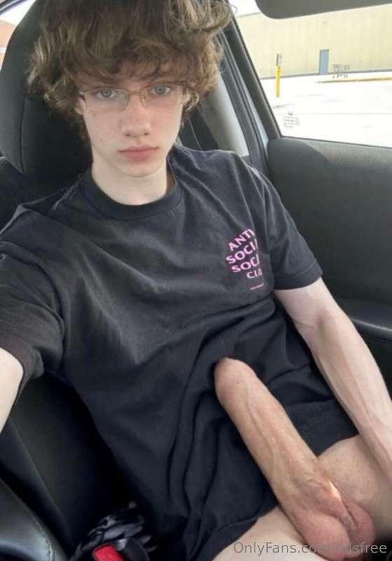 𝗬𝗼𝘂𝗿 𝗯𝗶𝗴𝗴𝗲𝘀𝘁 𝗳𝗮𝗻𝘁𝗮𝘀𝘆 𝗮𝗯𝗼𝘂𝘁 𝗯𝗲𝗰𝗼𝗺𝗶𝗻𝗴 𝗿𝗲𝗮𝗹𝗶𝘁𝘆 @dylan_wanker , ..