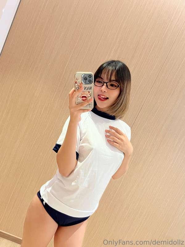 Heyyy I’m bored… Talk to me! 😛