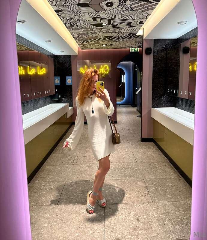 How are you doing and how is your mood today? 😘🥰