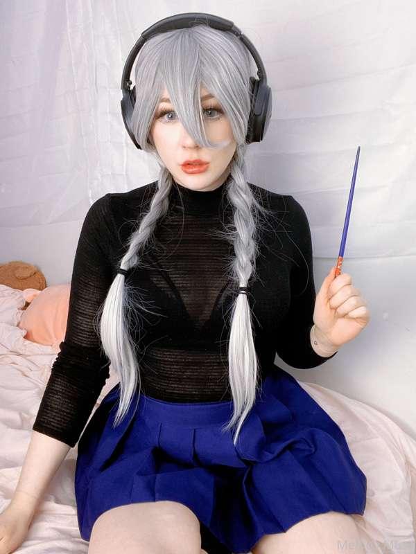 If E GIRLS were the founders of Hogwarts - Rose Ravenclaw 💋💋..