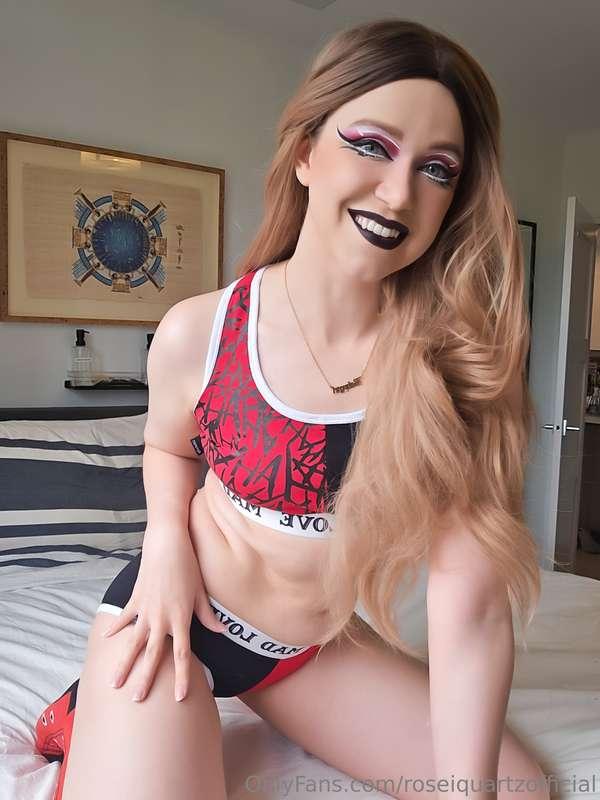 roseiquartzofficial image #2