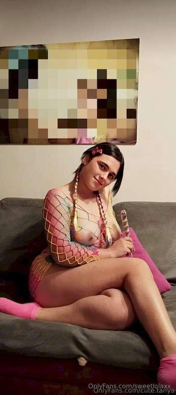 Your home girl ❤️ @cute.tanya ❤️she is waiting for you for a..