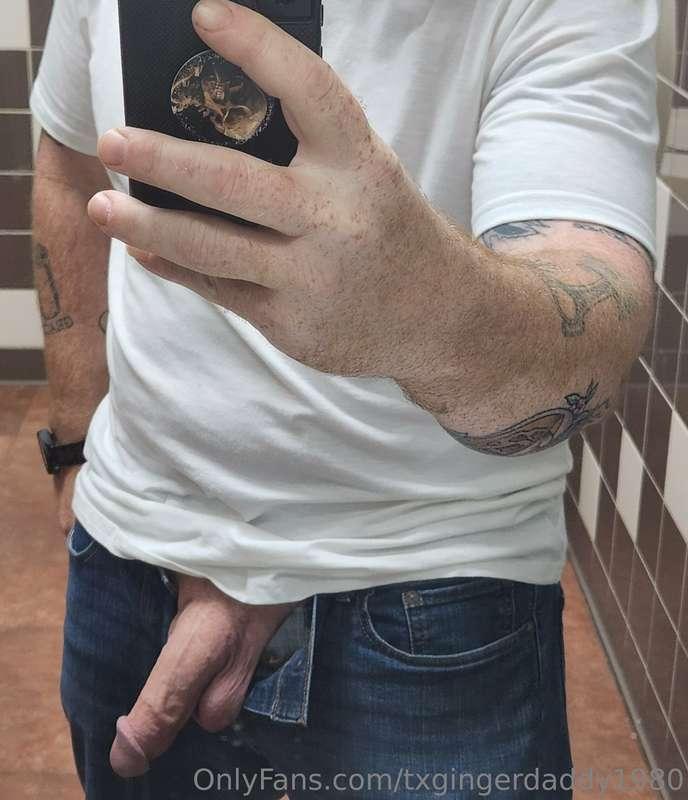 Dick pick from the Trader Joe's bathroom 😁