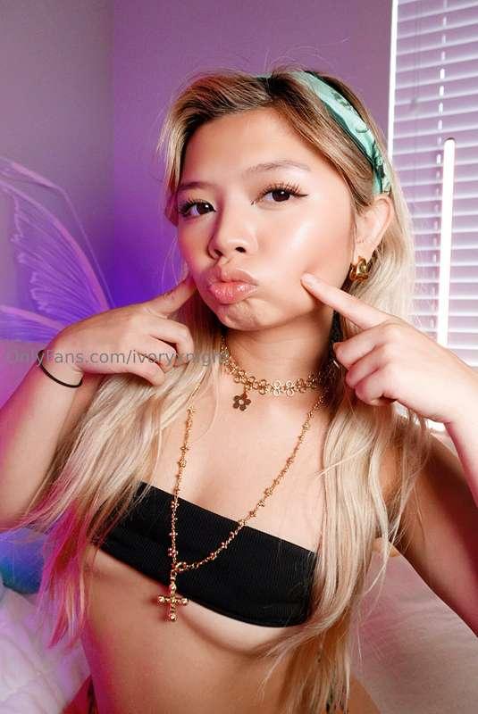 like this if you think i'm cute and breedable 💕 