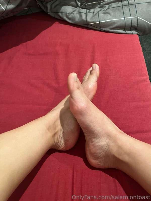 🦶🏻🦶🏻🦶🏻