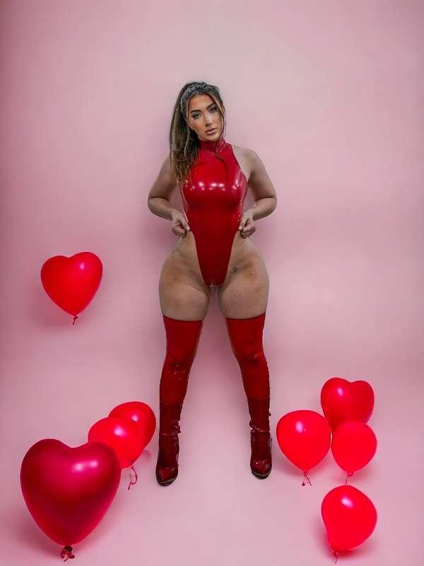 My super limited Valentine Special video dropping to some lu..