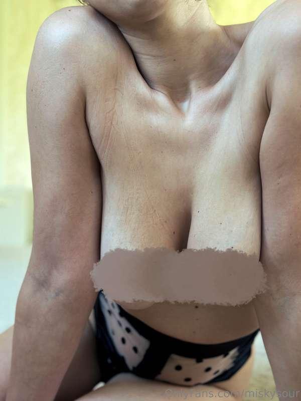 Are you into bobbies? Then this is for you xxx
