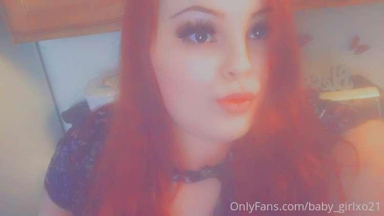 New hair color ❤️❤️ Are you into blondes or red heads? 🙈