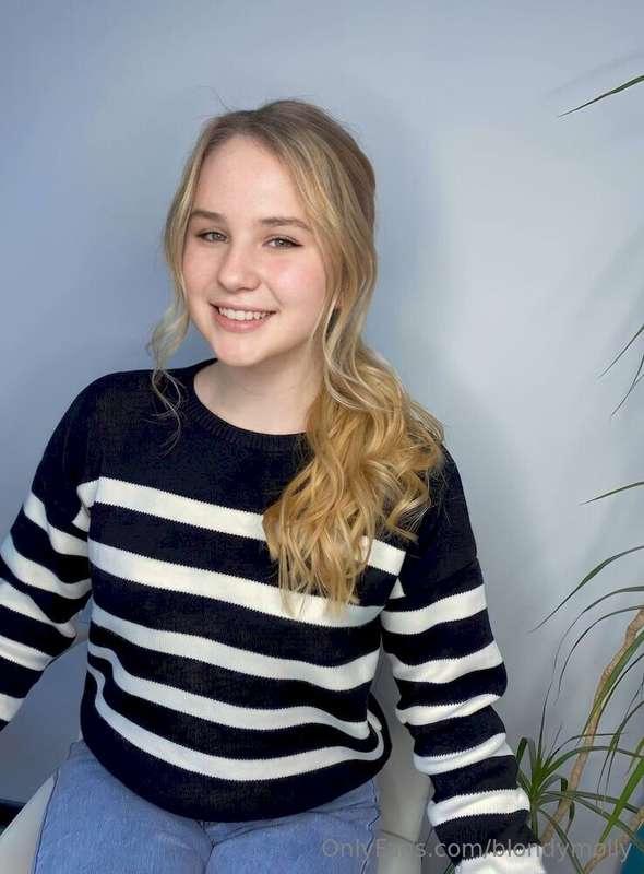 😈She @natalie_soulmate is free today for you😈*FREE* Busty ho..