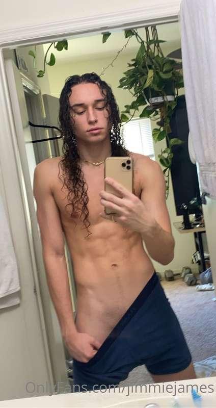 Fresh out the shower:)
