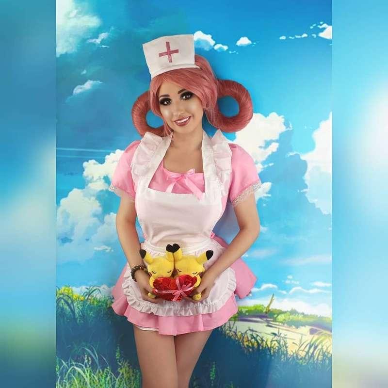 Ready for our checkup with @ivytenebrae! This bombshell has ..