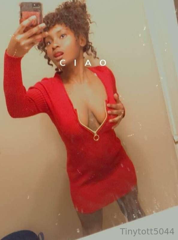 Take me out on a date ? I look edible in red 💋❤️‍🔥💃🏾