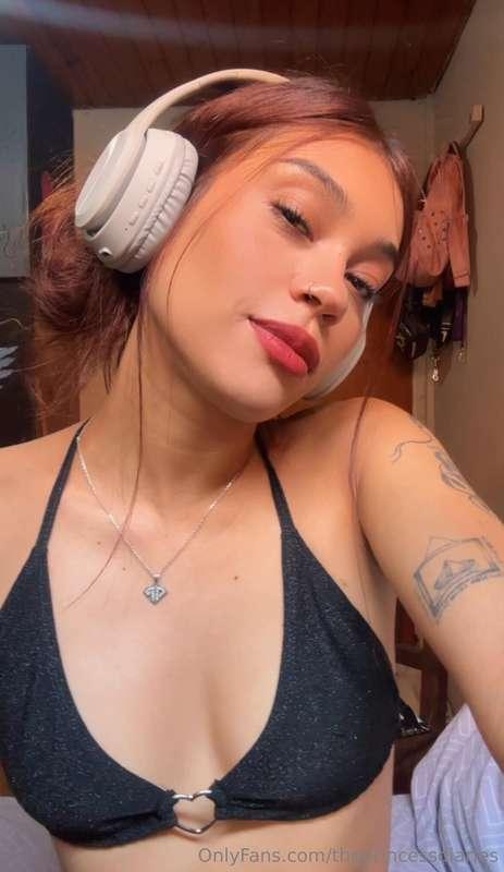 If I’m your favorite make this your background and send me p..