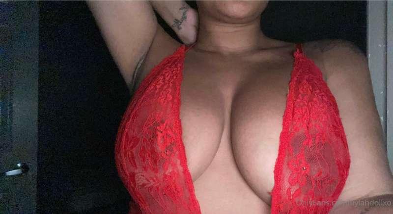 suck them 🥺🥺