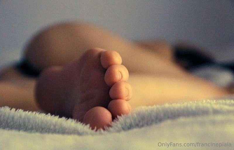 Dedinhos🦶🏻😻😻😻
