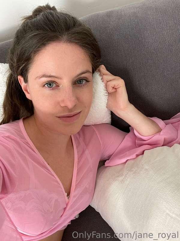 Just chilling 🥱