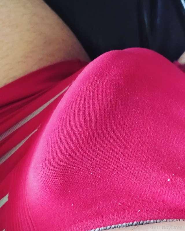 Femboy Bulge 🍆☺️