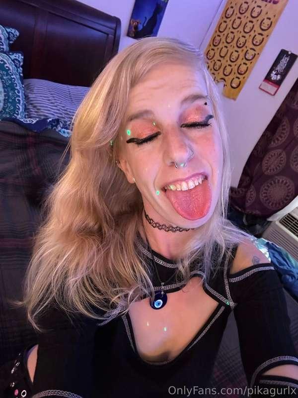 :3