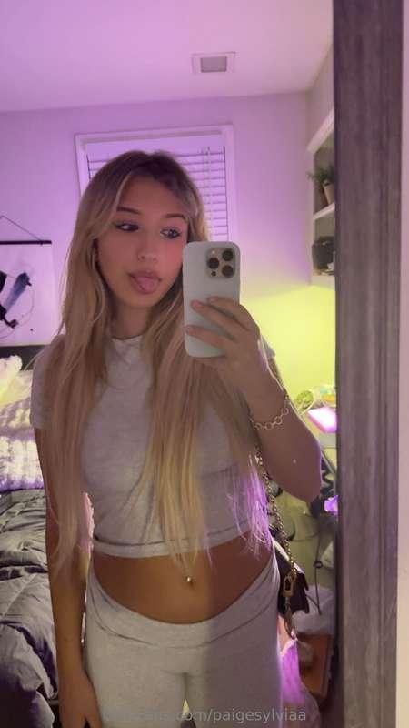 If you’re new here and came for the ahegao face text me and ..