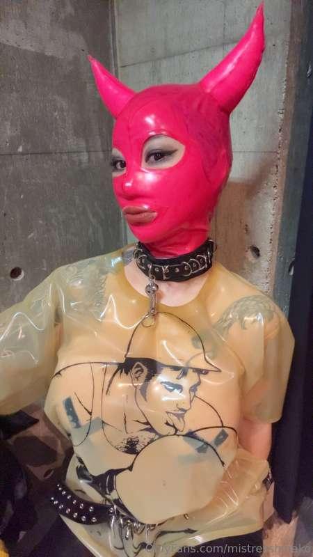 Here’s some pictures from my latex night out the other night..