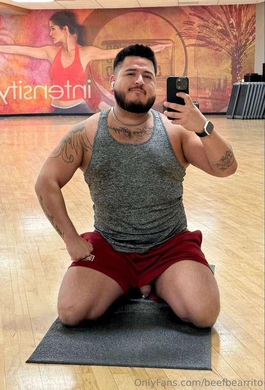 Going commando in the gym is fun.