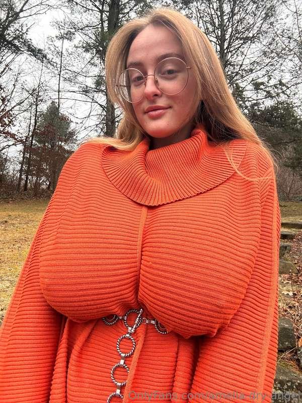 Boyfriend applications open... impress me or keep swiping 💋@..