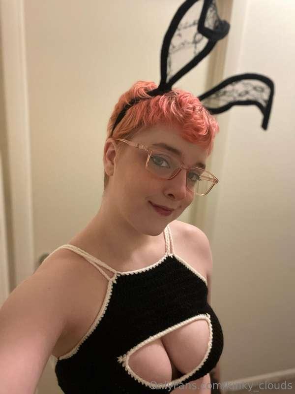 Can this little bunny maid offer some dinner service?