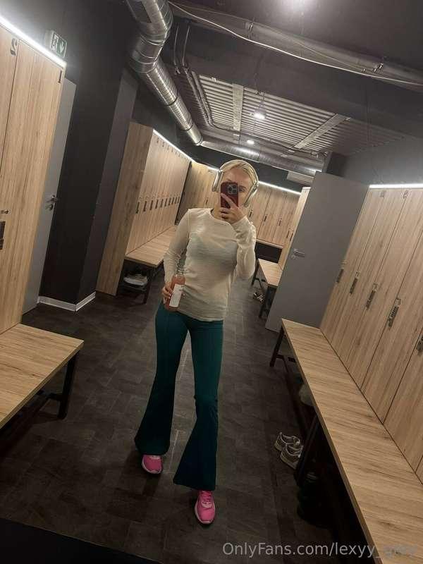 Every day feels brighter when I nourish my body with colorfu..