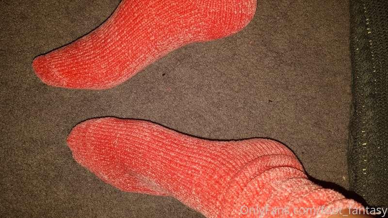 Fluffy socks and feet