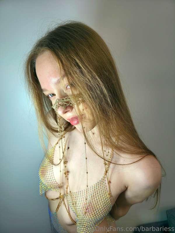What do you think of my new outfit? :)