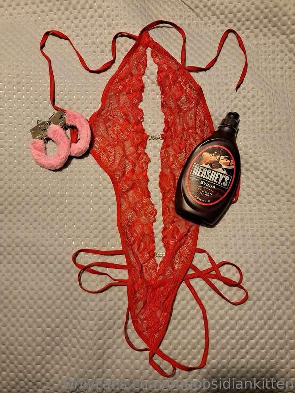 Well, valentines is coming up. That means one thing.... its ..